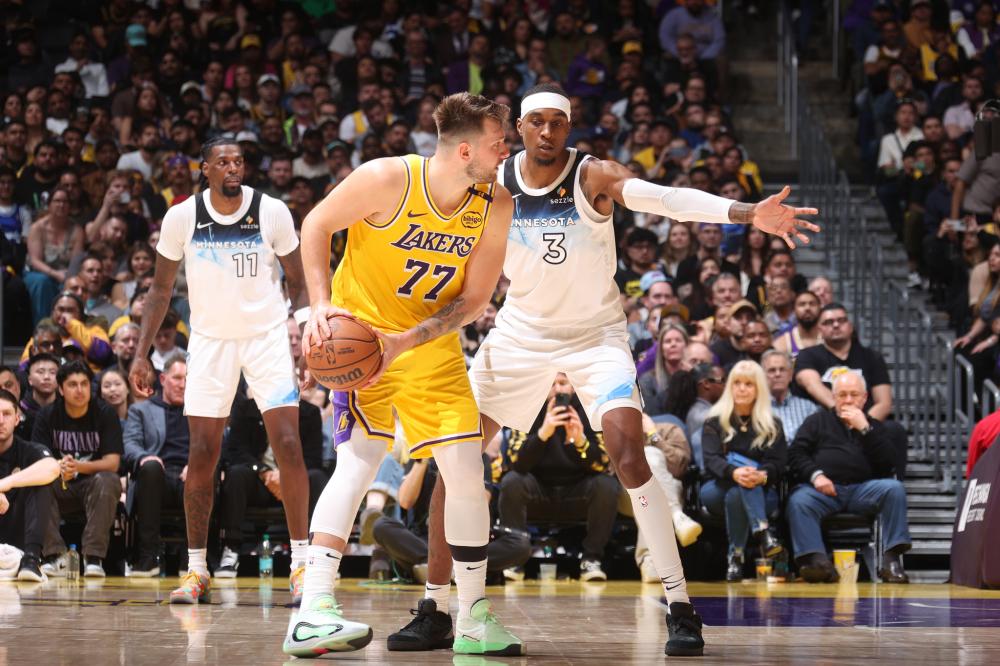 制和定期的 制和定期的